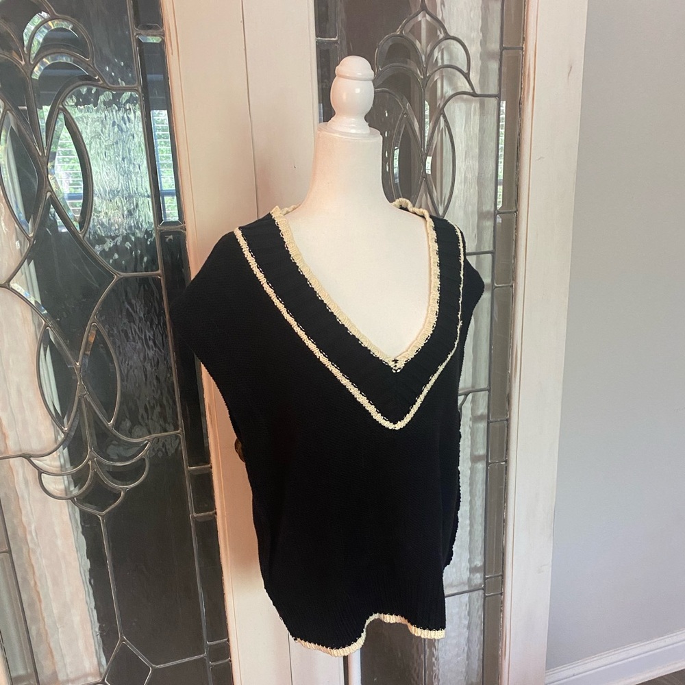 Elan Sweater Vest